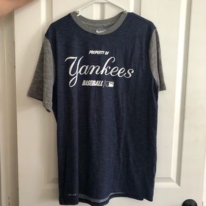 Yankees Shirt. Nike. Size large. New. Never worn